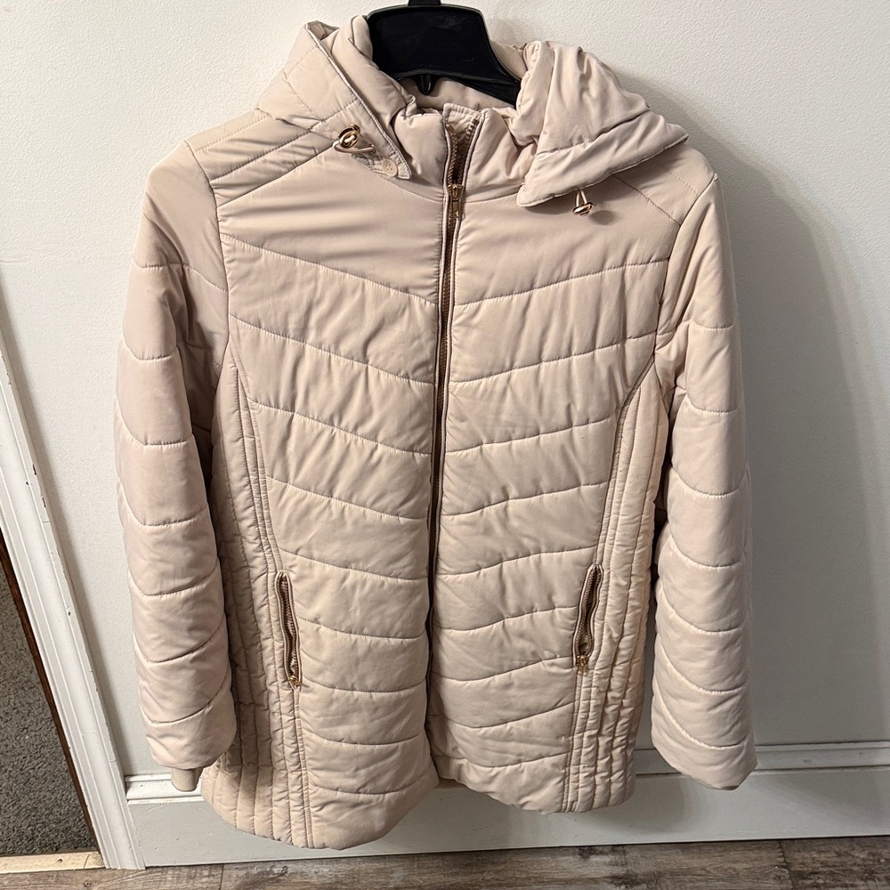 Women's Beige Quilted Puffer Jacket